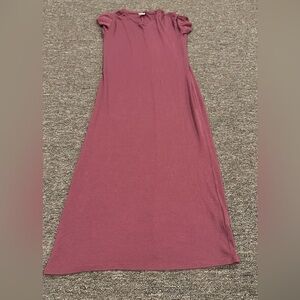 EUC Old Navy XS TP Ribbed SS Junior Ladies Burgendy Long Dress